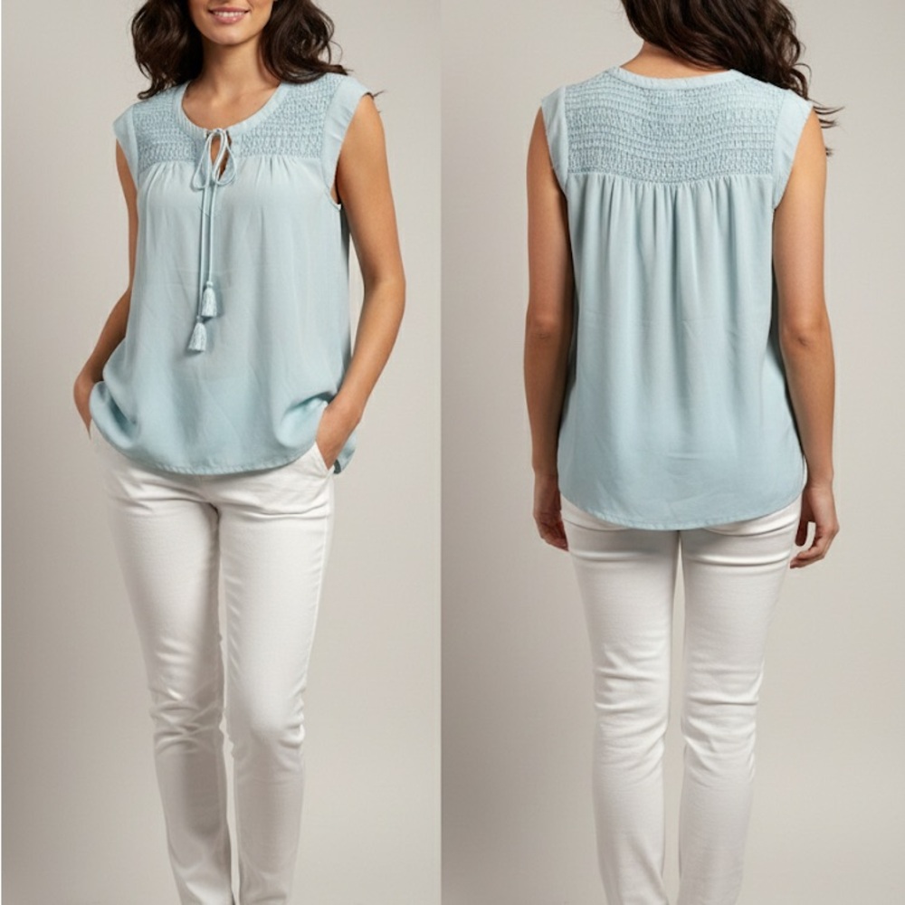 Chic Sky Blue Sleeveless Blouse